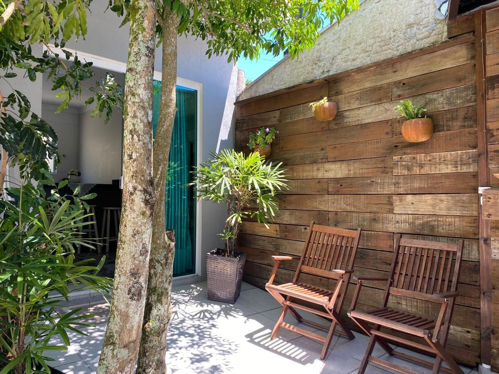 Residencial Com Piscina Possui Jacuzzi Aquecida Com Hidromassagem Bombinhas
