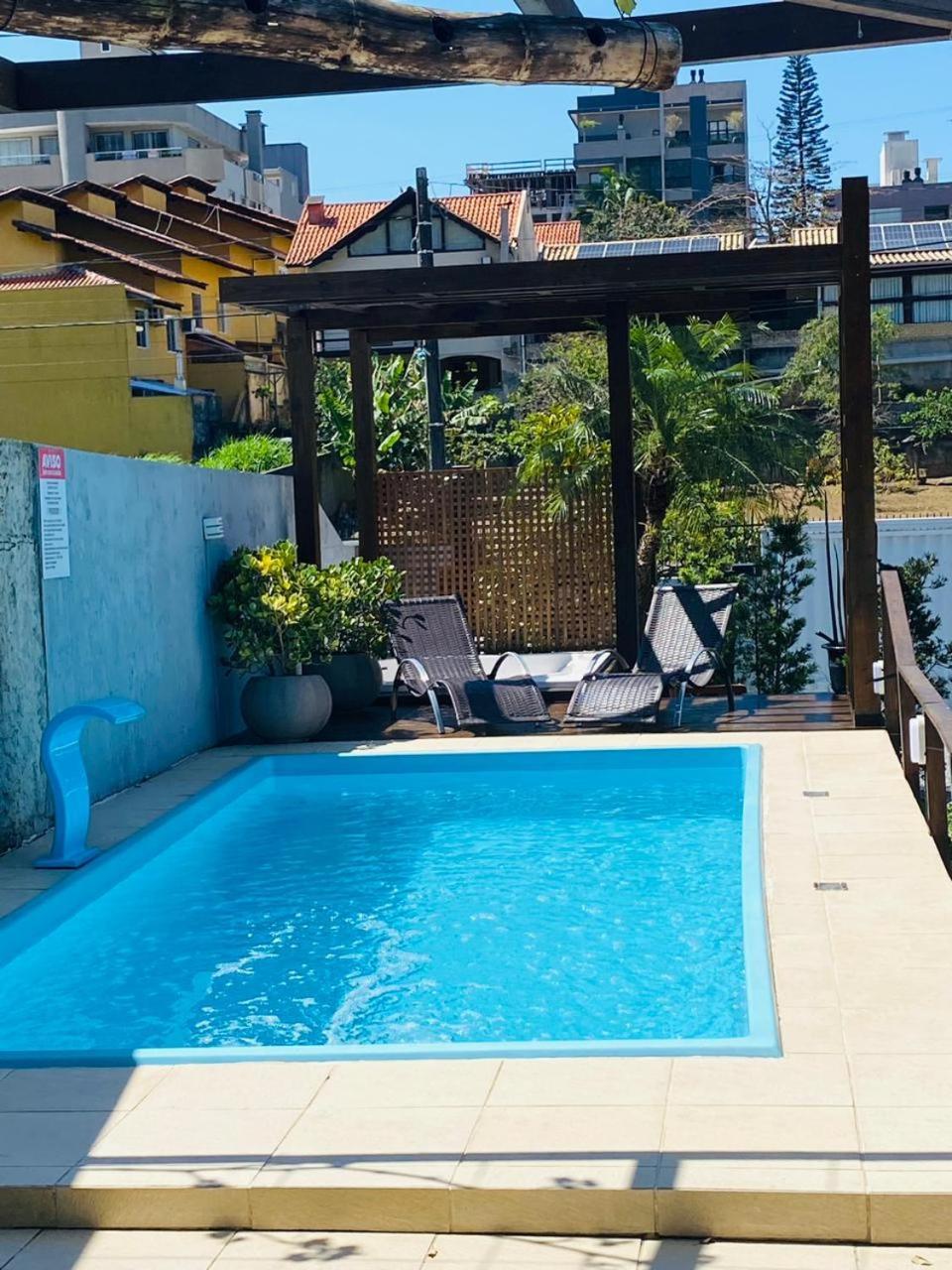 Residencial Com Piscina Possui Jacuzzi Aquecida Com Hidromassagem Holiday home Bombinhas